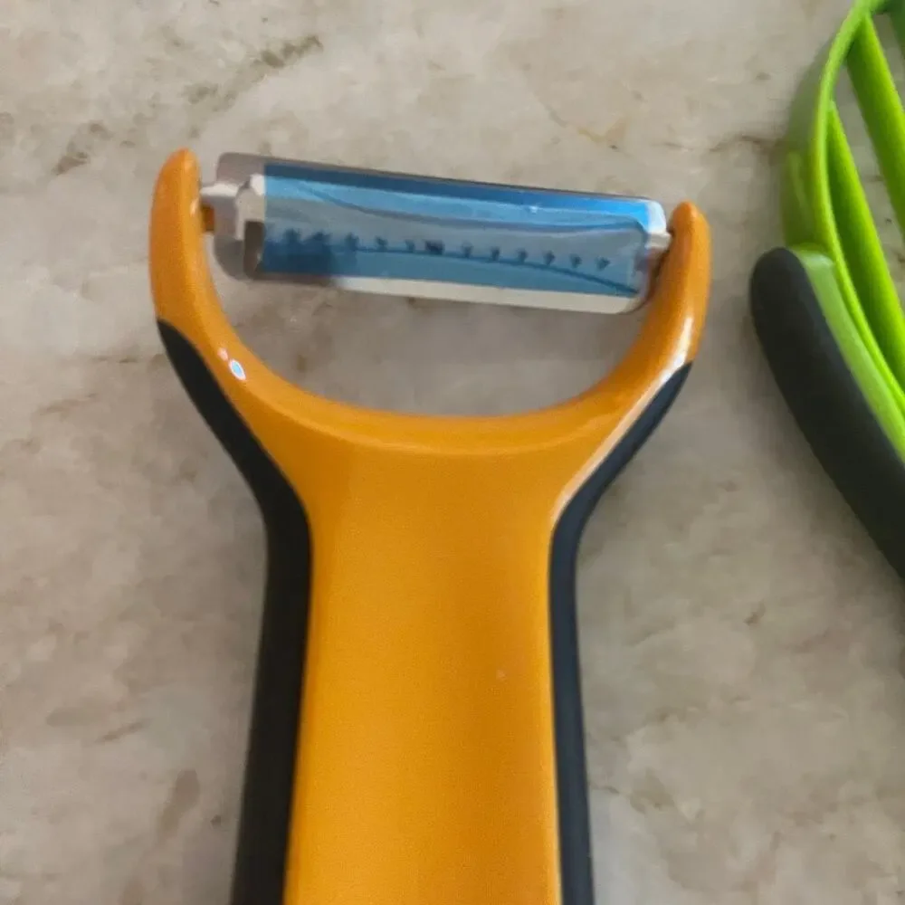 OXO good grips Y-peelers and avocado cutter